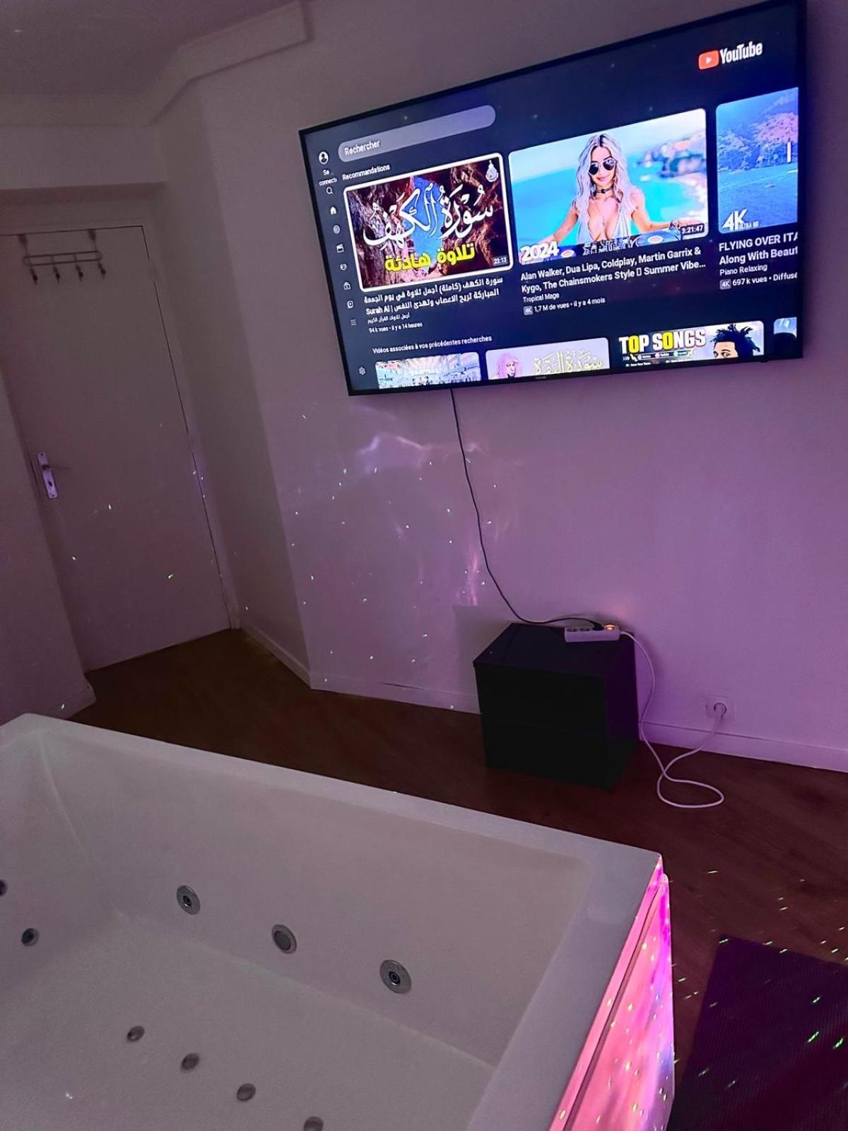 Paris La Defense - Santorin Apartment With Jacuzzi Courbevoie Exteriör bild